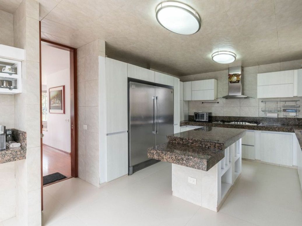 Casa de 5 alcobas en venta en Casa Blanca, Bogotá, 422 m² · foto 7 de 20