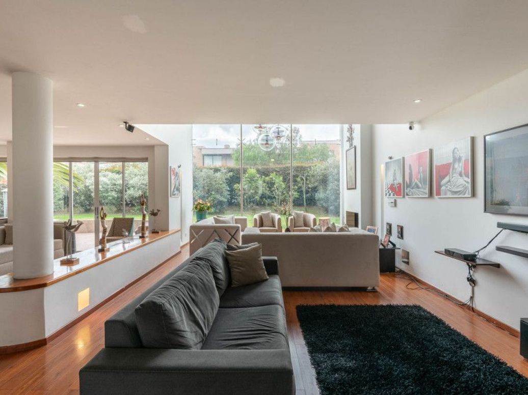 Casa de 5 alcobas en venta en Casa Blanca, Bogotá, 422 m² · foto 10 de 20