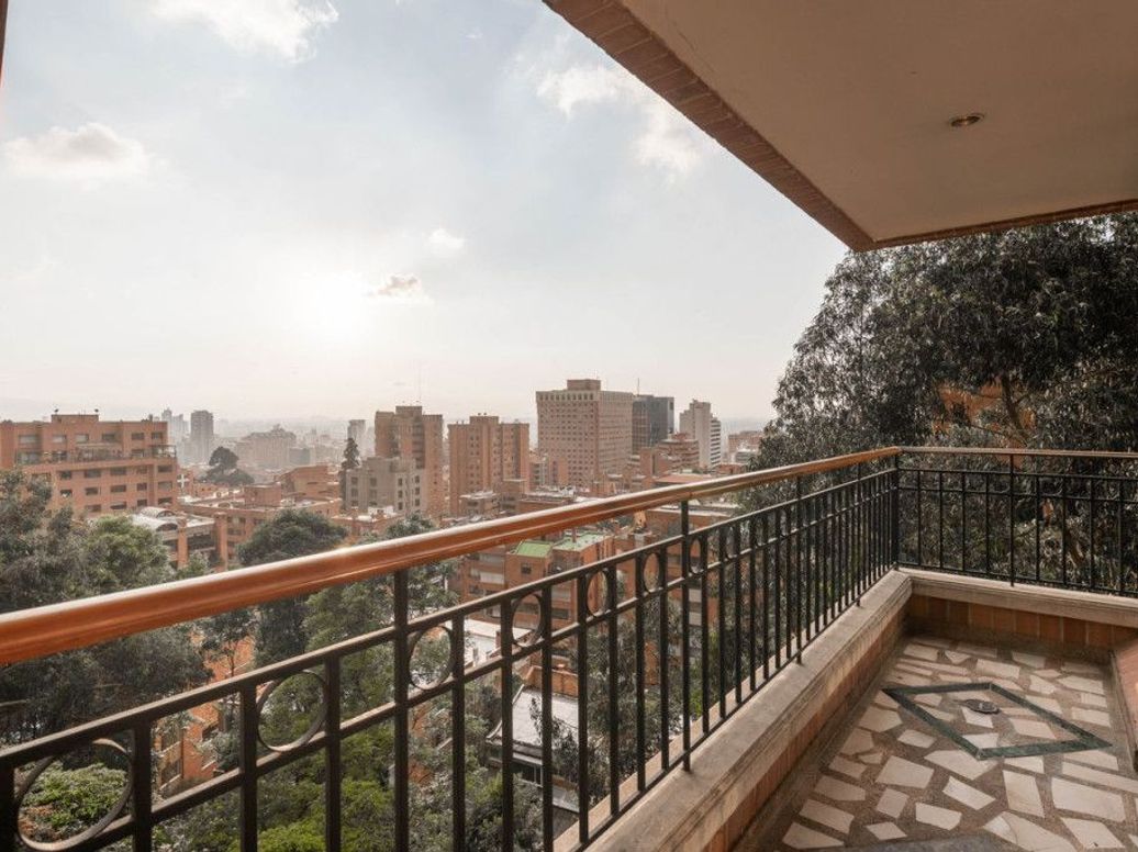 Apartamento de 3 alcobas en venta en Bellavista, Bogotá, 341 m² · foto 11 de 20