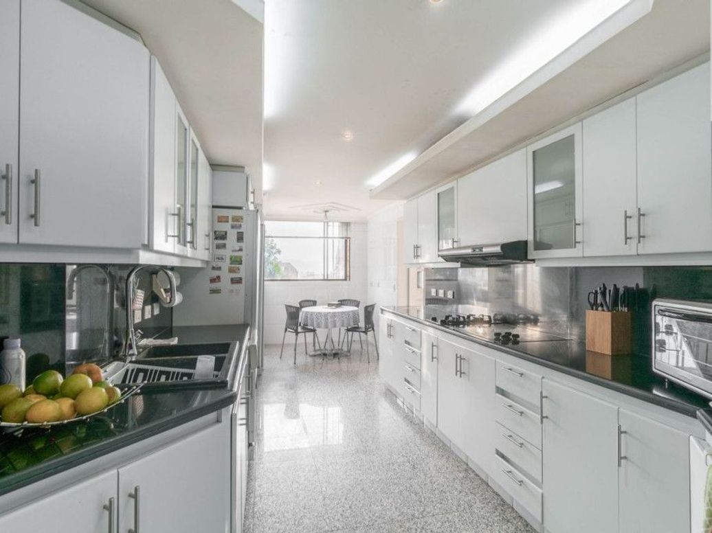 Apartamento de 3 alcobas en venta en Bellavista, Bogotá, 341 m² · foto 15 de 20