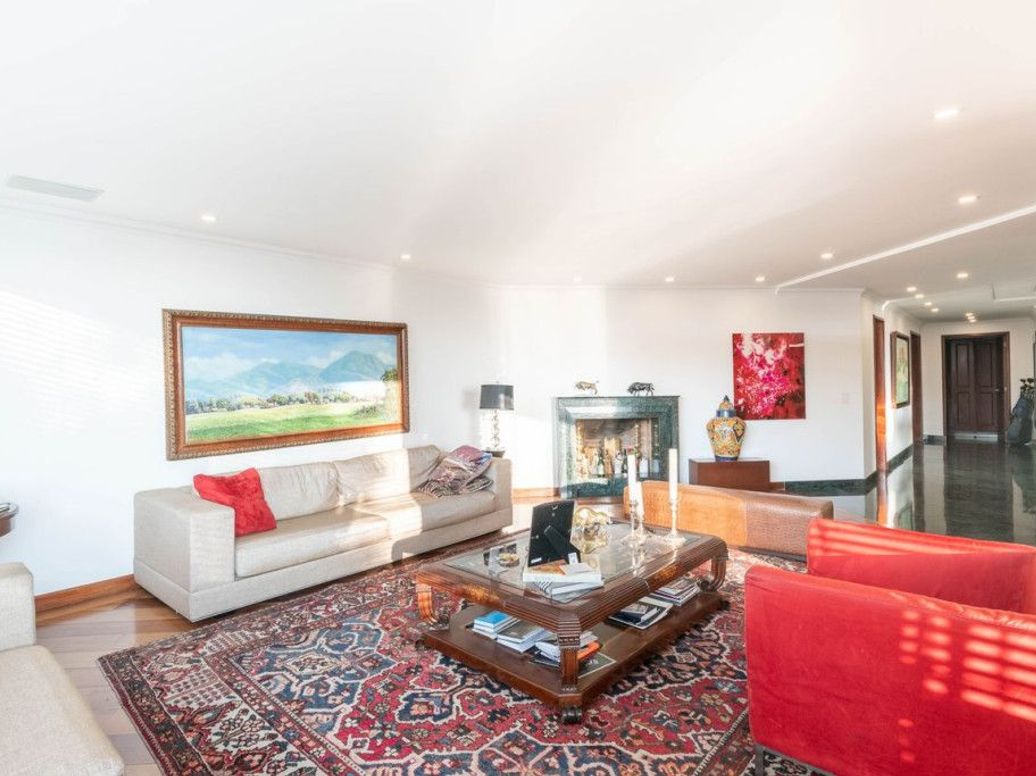 Apartamento de 3 alcobas en venta en Bellavista, Bogotá, 341 m² · foto 5 de 20