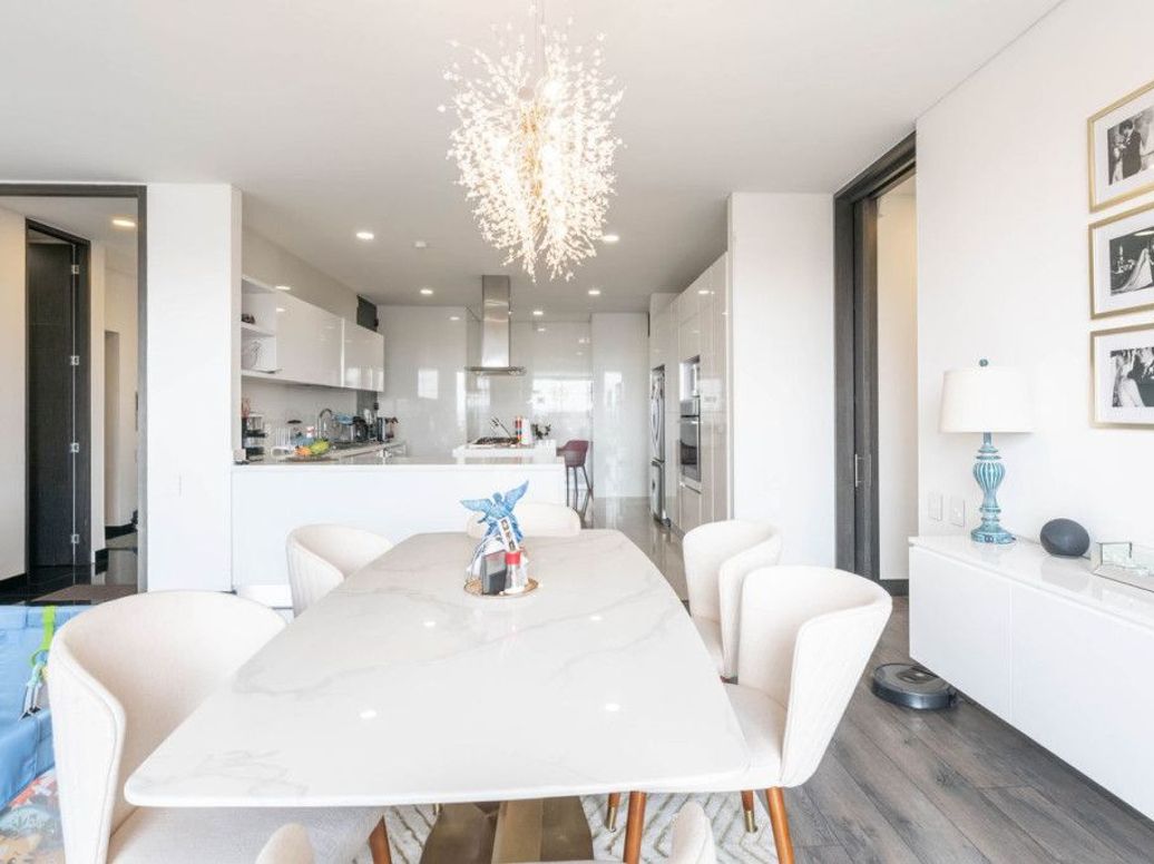 Apartamento de 3 alcobas en venta en Los Alpes, Bogotá, 176 m² · foto 3 de 20