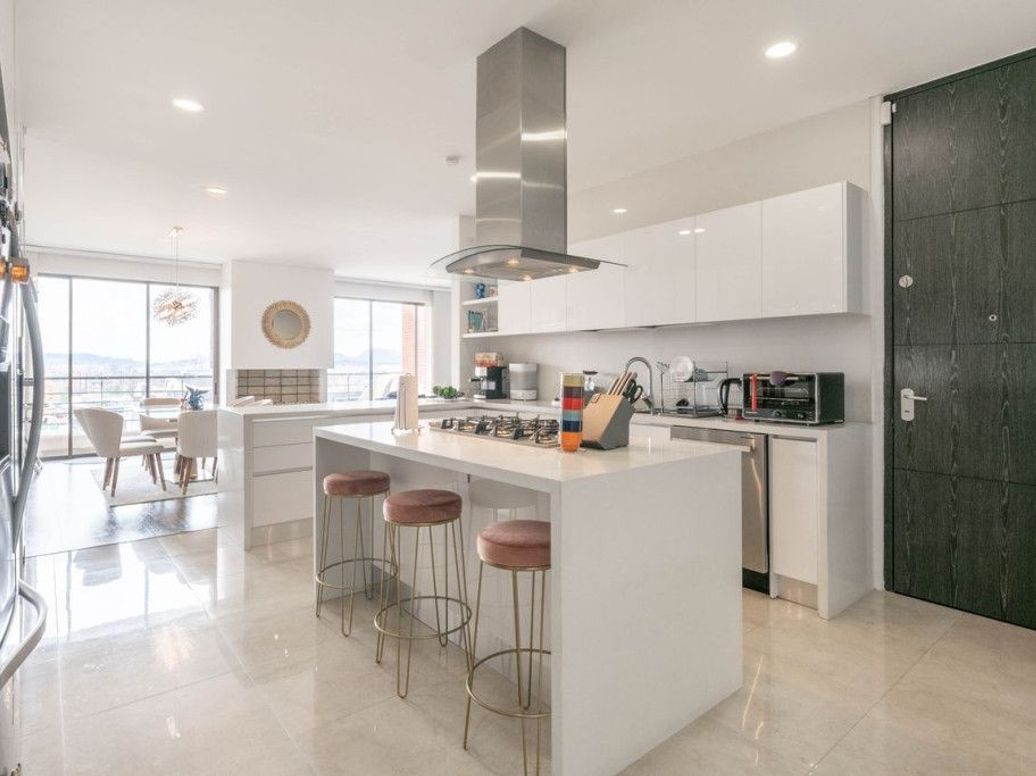 Apartamento de 3 alcobas en venta en Los Alpes, Bogotá, 176 m² · foto 6 de 20