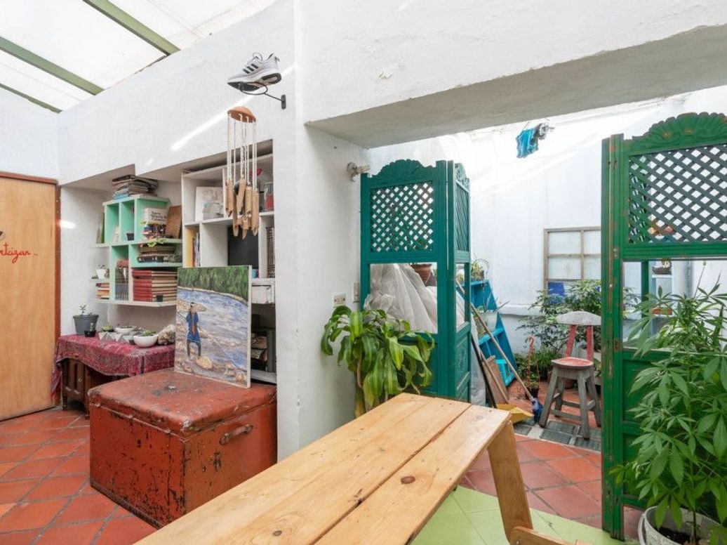 Casa de 12 alcobas en venta en La Concordia, Bogotá, 375 m² · foto 2 de 20