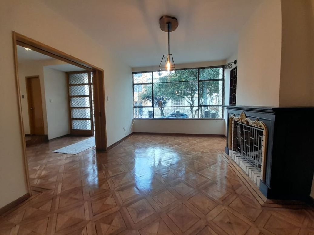 Casa de 8 alcobas en venta en Teusaquillo, Bogotá, 750 m² · foto 3 de 20
