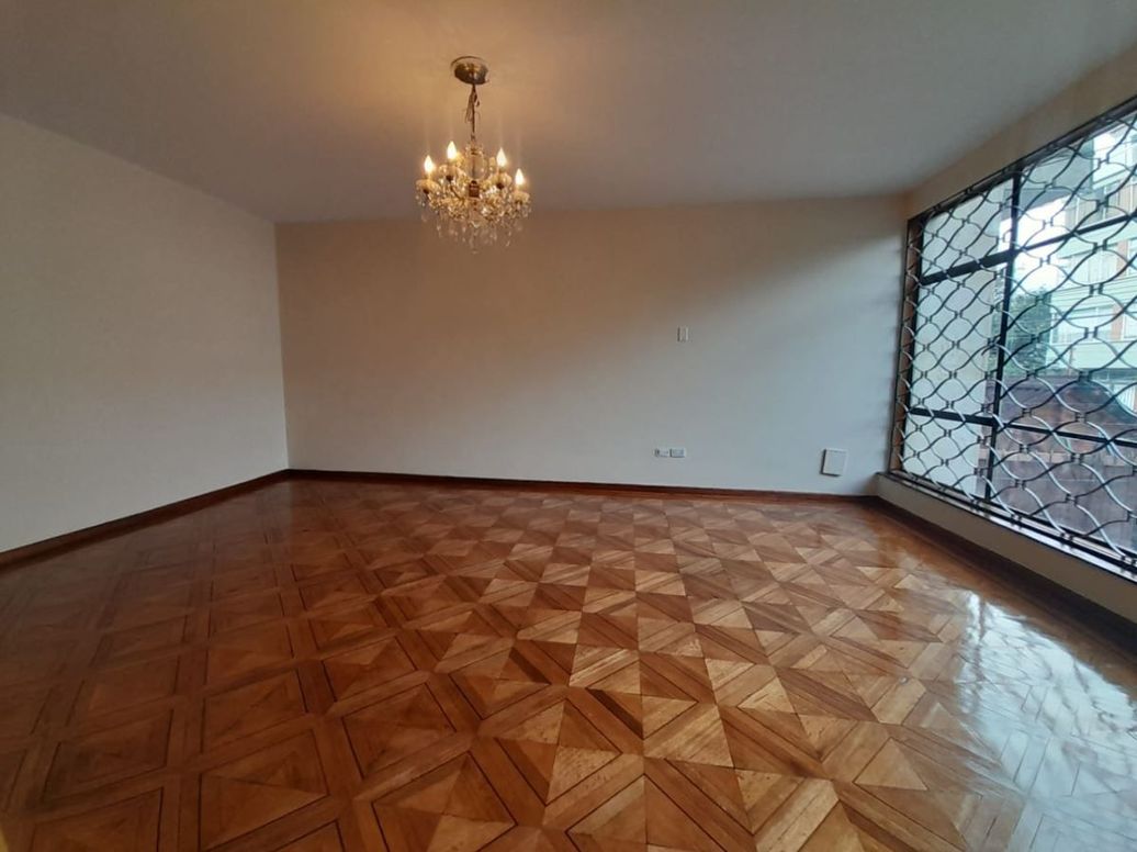 Casa de 8 alcobas en venta en Teusaquillo, Bogotá, 750 m² · foto 15 de 20