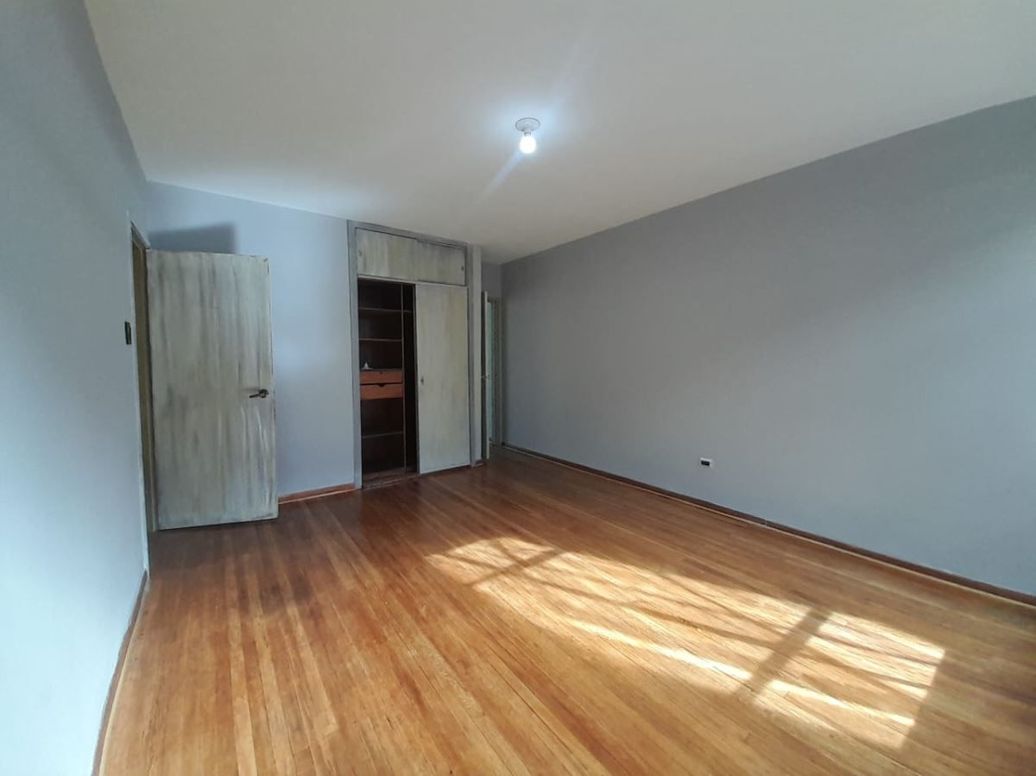 Casa de 8 alcobas en venta en Teusaquillo, Bogotá, 750 m² · foto 18 de 20