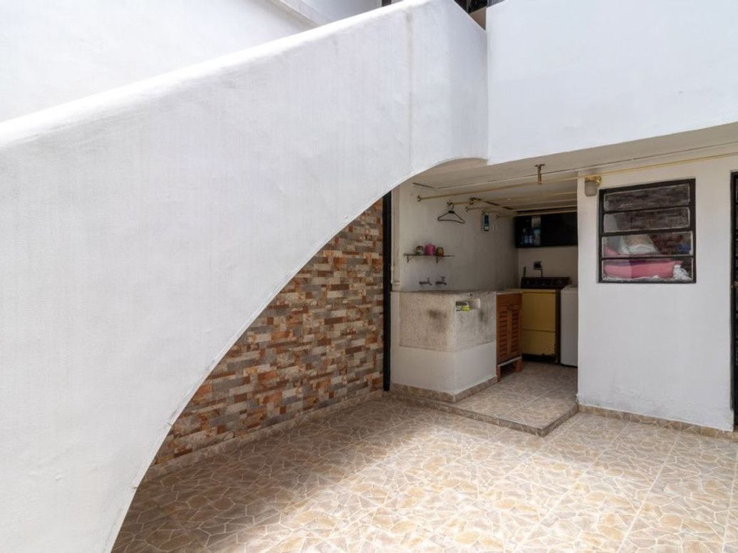 Casa de 3 alcobas en venta en Las Américas, Bogotá, 210 m² · foto 9 de 20