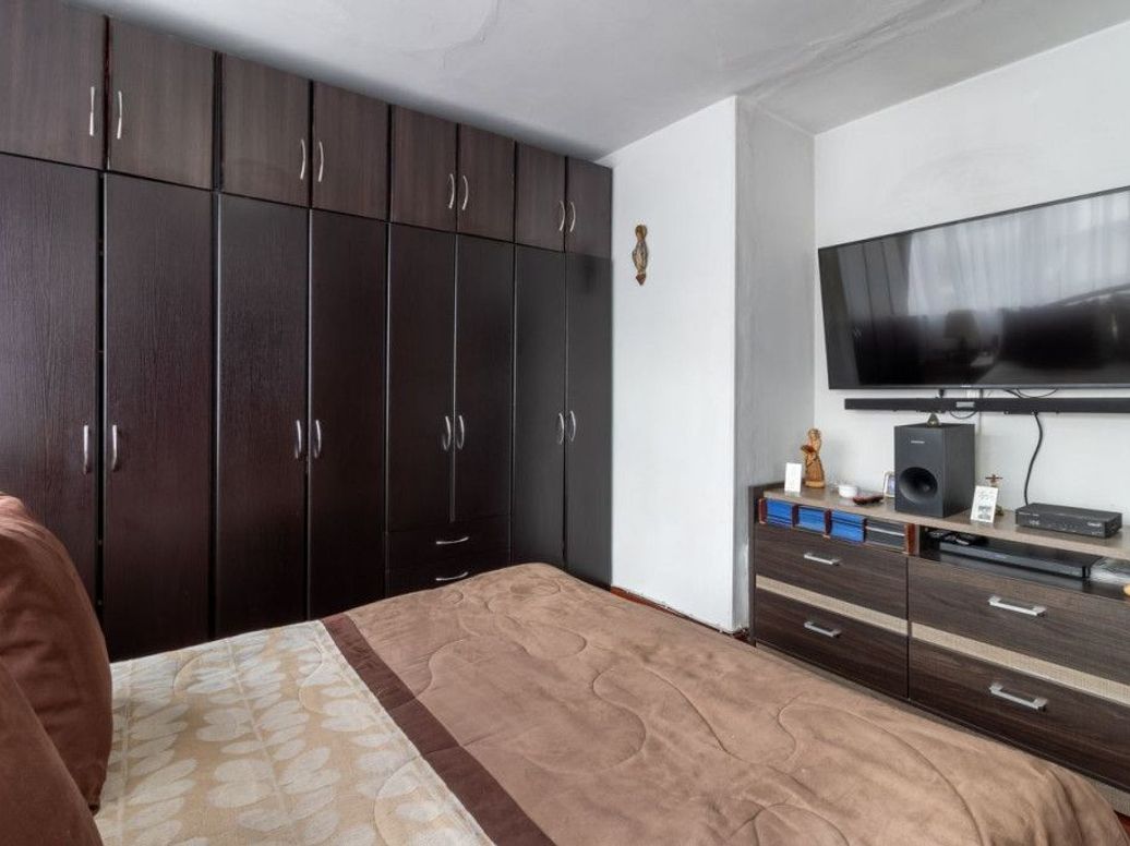 Casa de 3 alcobas en venta en Las Américas, Bogotá, 210 m² · foto 14 de 20