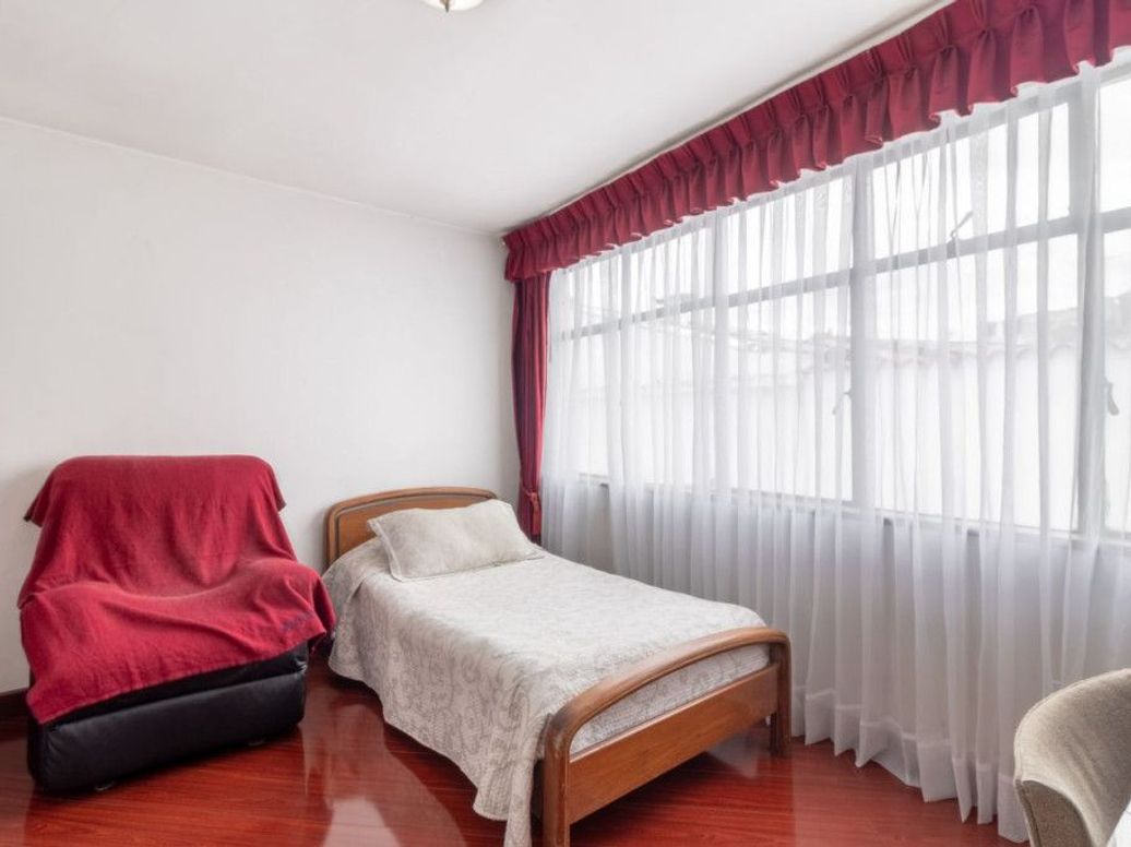 Casa de 3 alcobas en venta en Las Américas, Bogotá, 210 m² · foto 18 de 20