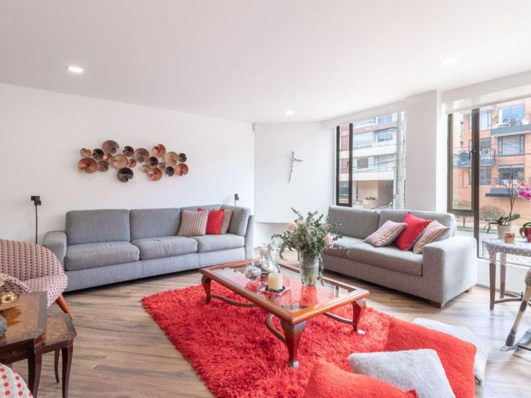 Apartamento de 2 alcobas en venta en Santa Bibiana, Bogotá, 150 m² · foto 2 de 20