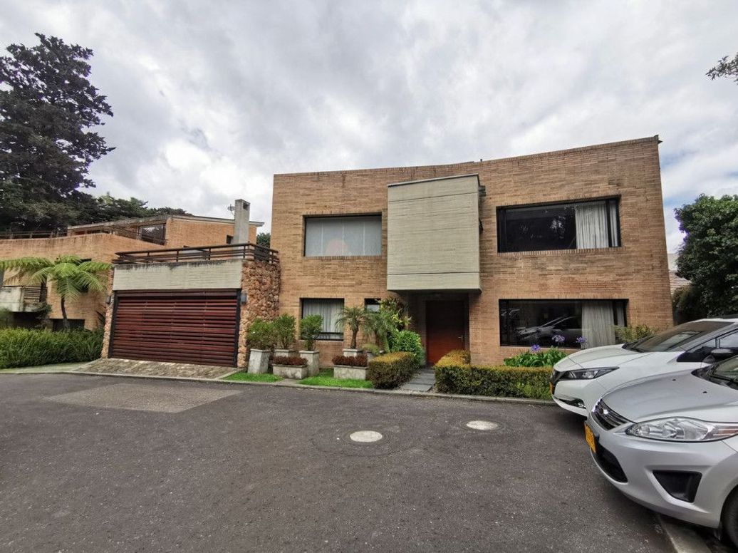 Casa de 4 alcobas en venta en Niza Suba, Bogotá, 602 m² · foto 3 de 20