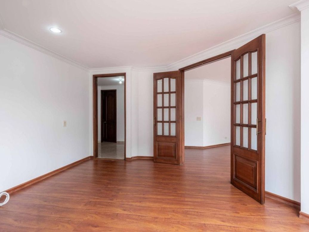 Apartamento de 4 alcobas en venta en Chico Norte Et. Iii, Bogotá, 170 m² · foto 4 de 20