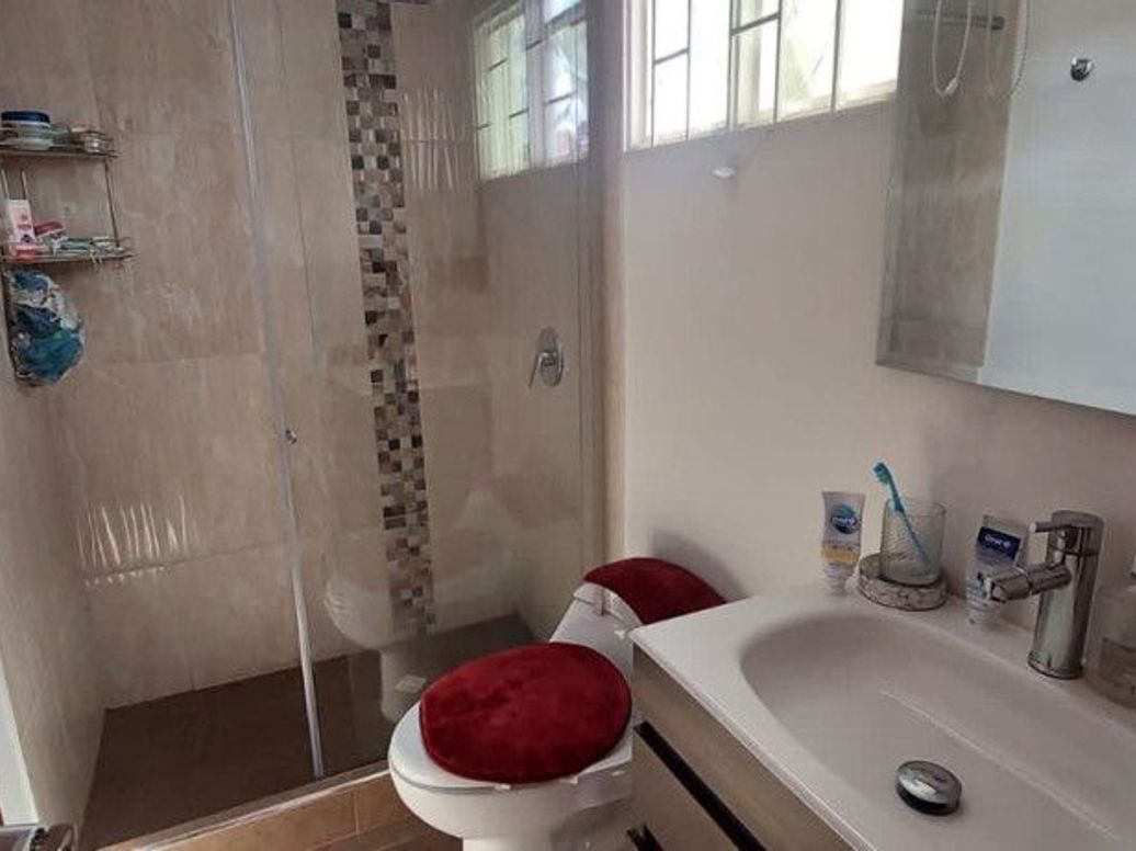 Casa de 3 alcobas en venta en Los Andes, Bogotá, 200 m² · foto 16 de 18