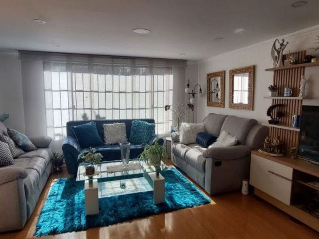 Casa de 3 alcobas en venta en Los Andes, Bogotá, 200 m² · foto 2 de 18