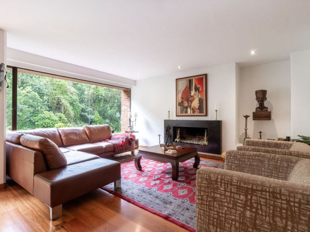 Apartamento de 3 alcobas en venta en Los Rosales, Bogotá, 168 m² · foto 5 de 18