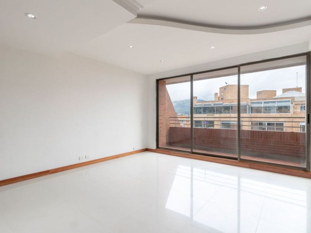Apartamento de 4 alcobas en venta en Lisboa, Bogotá, 260 m² · foto 2 de 20