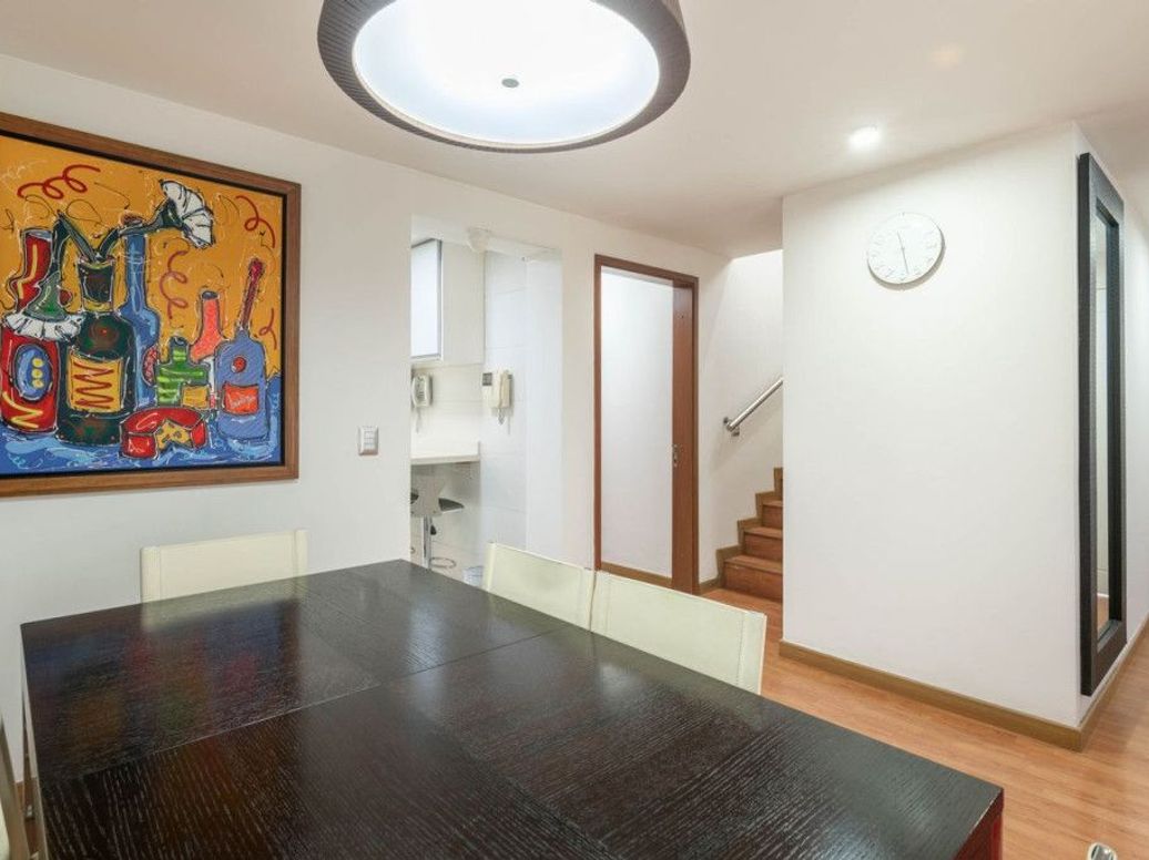 Casa de 5 alcobas en venta en Caobos Salazar, Bogotá, 240 m² · foto 5 de 20