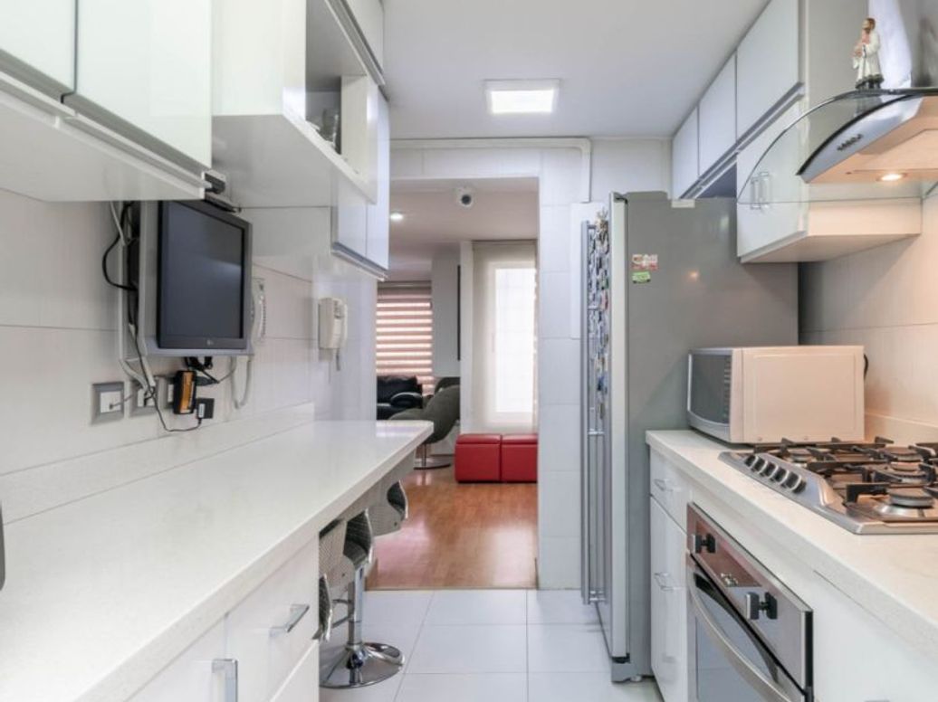 Casa de 5 alcobas en venta en Caobos Salazar, Bogotá, 240 m² · foto 6 de 20