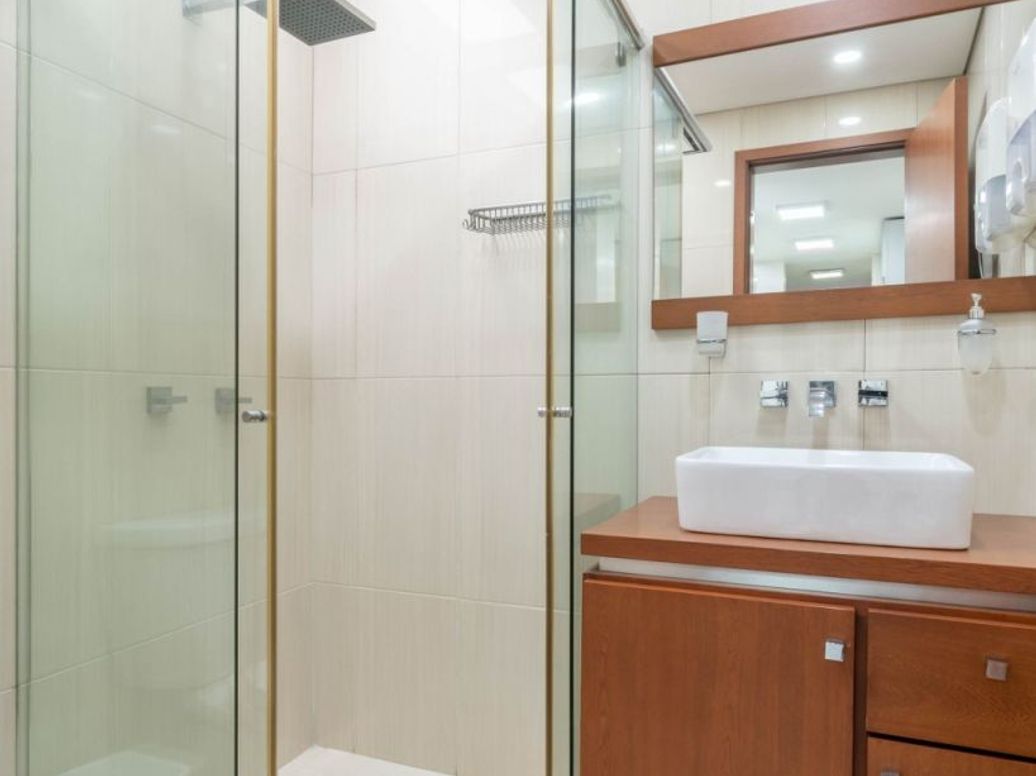 Casa de 5 alcobas en venta en Caobos Salazar, Bogotá, 240 m² · foto 18 de 20