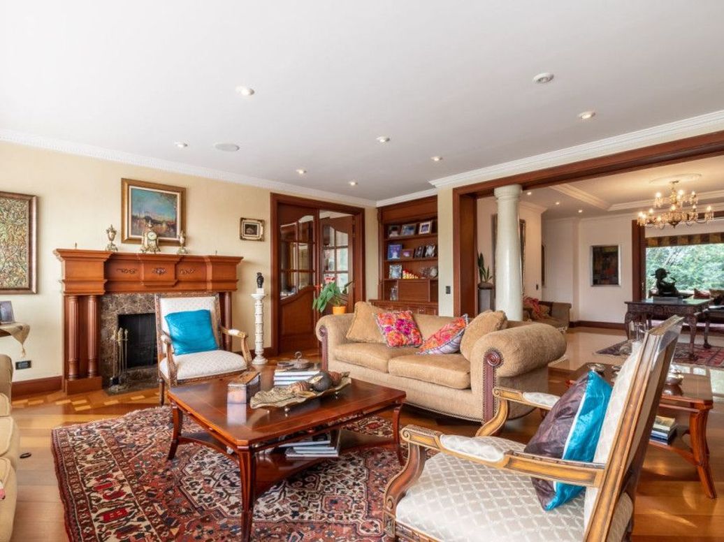 Apartamento de 4 alcobas en venta en Cerros De Santa Barbara, Bogotá, 495 m² · foto 5 de 20