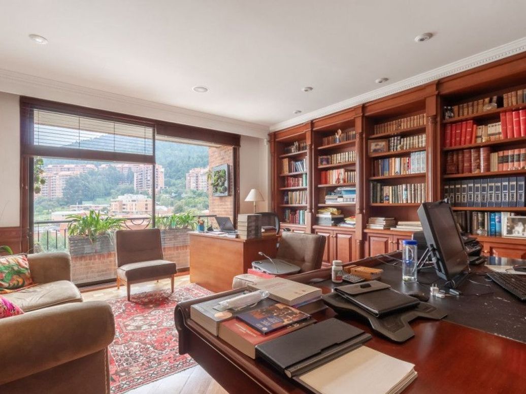 Apartamento de 4 alcobas en venta en Cerros De Santa Barbara, Bogotá, 495 m² · foto 14 de 20
