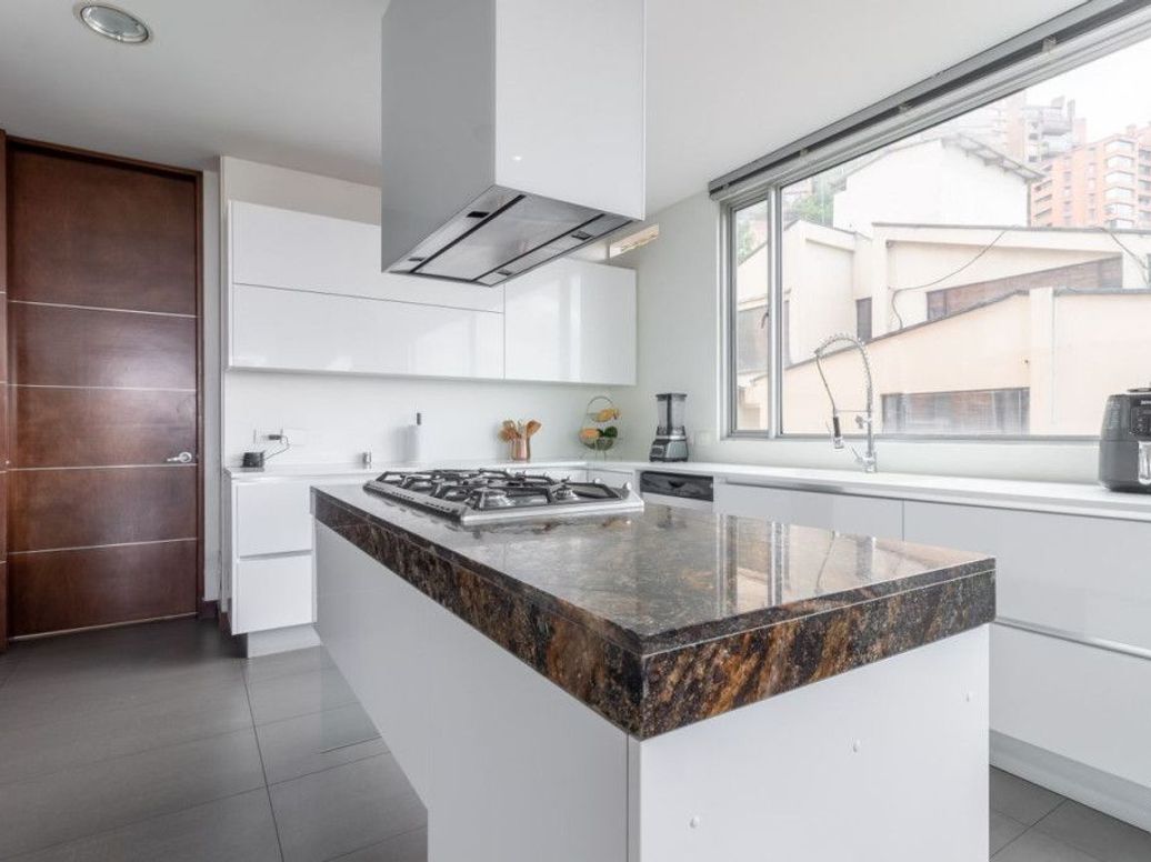 Apartamento en venta en El Refugio, Bogotá · foto 8 de 20