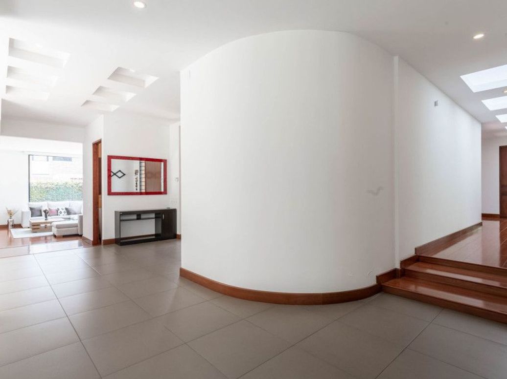 Casa de 3 alcobas en venta en Casa Blanca, Bogotá, 360 m² · foto 7 de 20