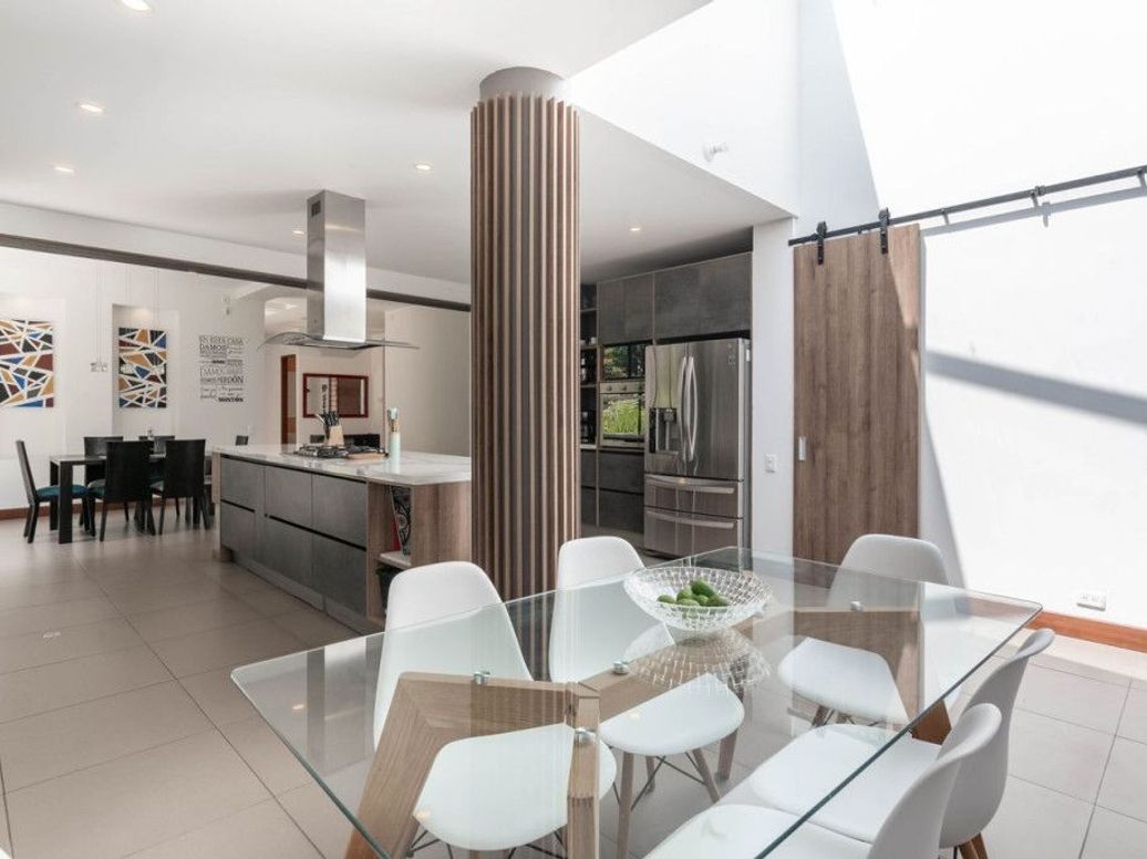 Casa de 3 alcobas en venta en Casa Blanca, Bogotá, 360 m² · foto 3 de 20