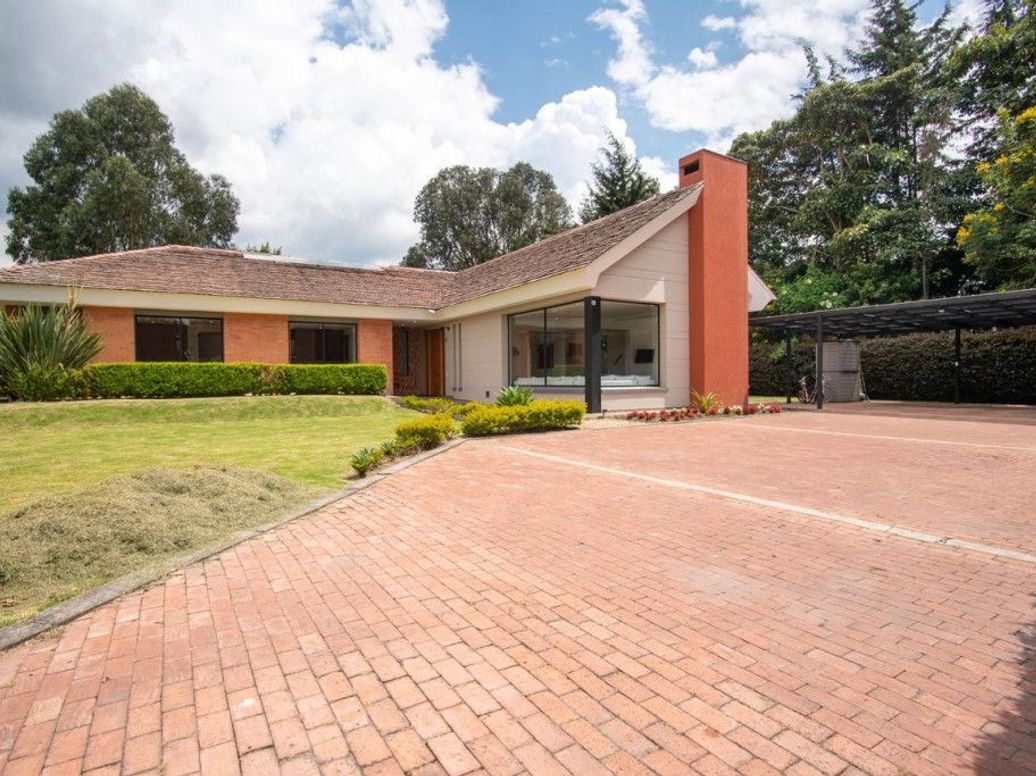 Casa de 3 alcobas en venta en Casa Blanca, Bogotá, 360 m² · foto 9 de 20