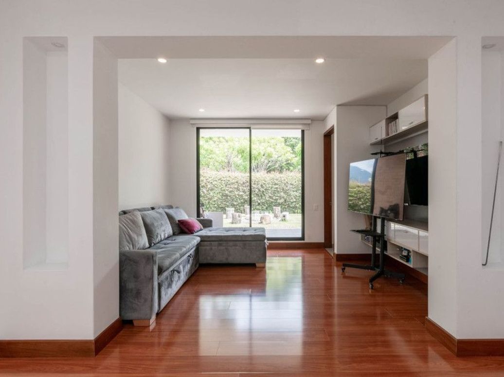 Casa de 3 alcobas en venta en Casa Blanca, Bogotá, 360 m² · foto 14 de 20