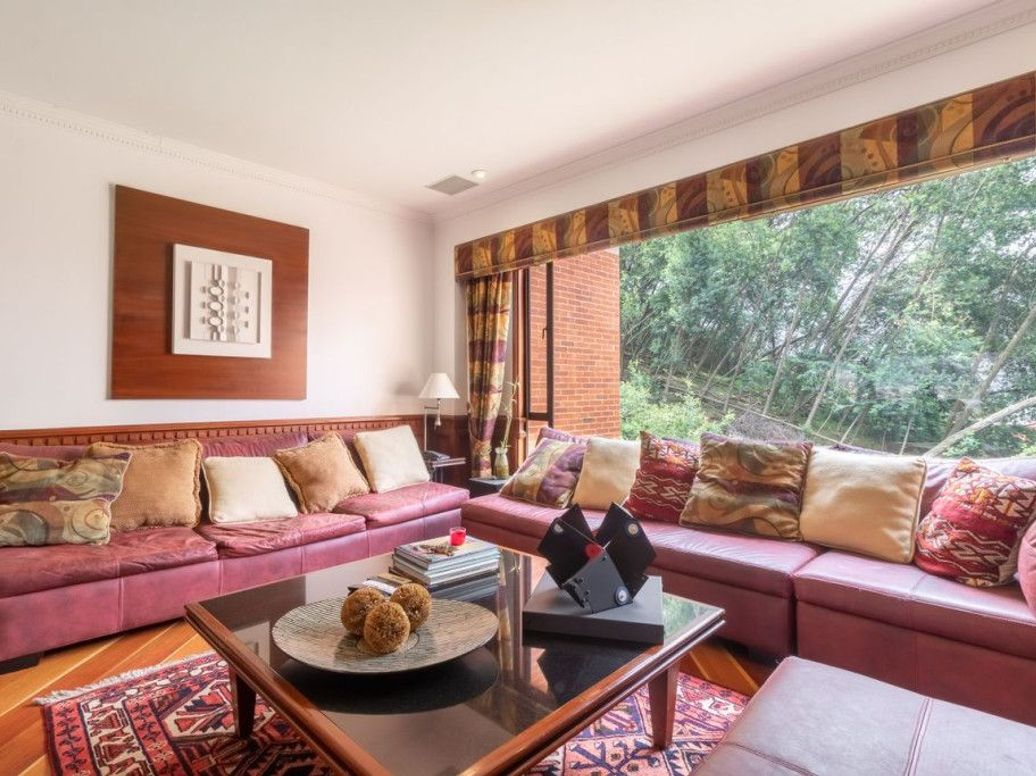 Apartamento de 4 alcobas en arriendo en Cerros De Santa Barbara, Bogotá, 495 m² · foto 13 de 20