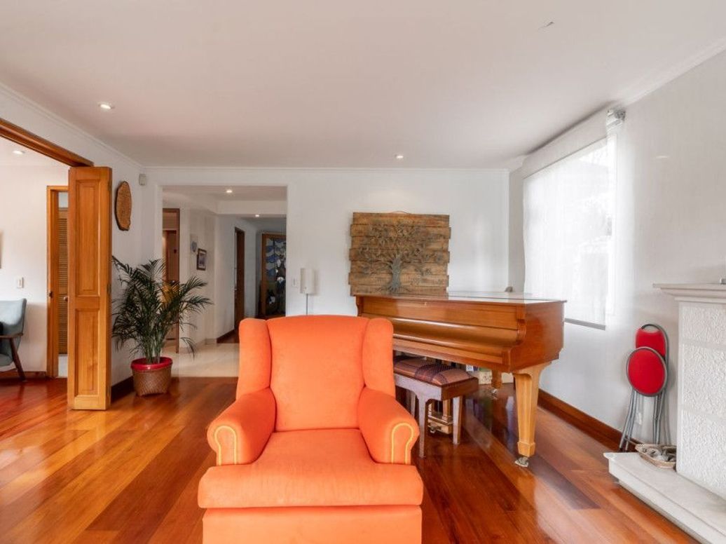 Casa de 4 alcobas en venta en San José De Bavaria, Bogotá, 275 m² · foto 5 de 20
