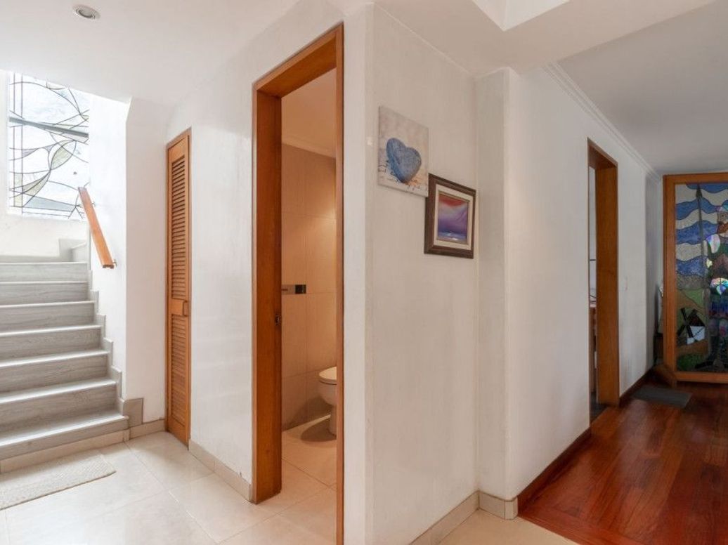 Casa de 4 alcobas en venta en San José De Bavaria, Bogotá, 275 m² · foto 12 de 20