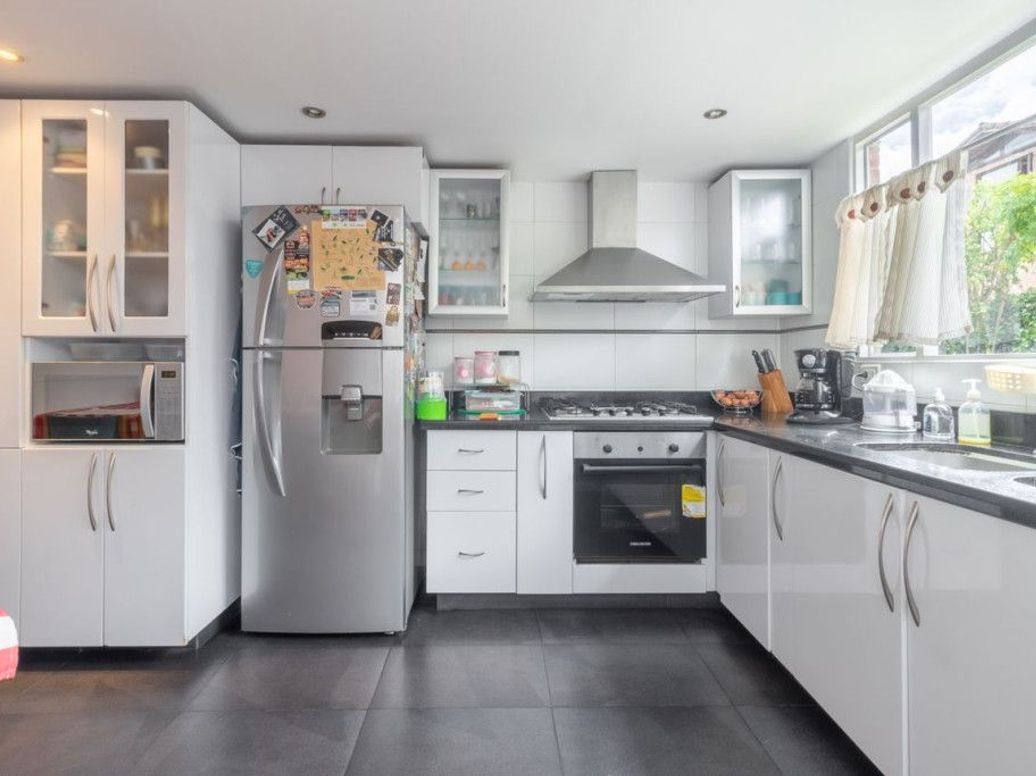 Casa de 4 alcobas en venta en San José De Bavaria, Bogotá, 275 m² · foto 14 de 20