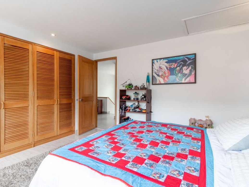 Casa de 4 alcobas en venta en San José De Bavaria, Bogotá, 275 m² · foto 18 de 20