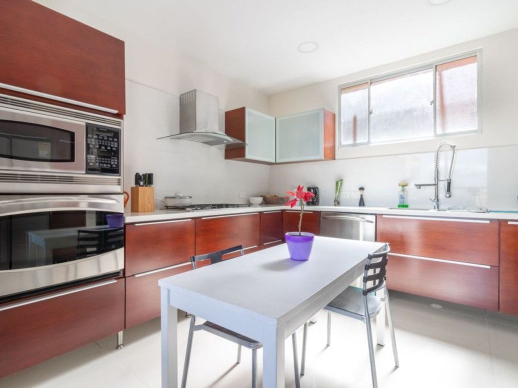 Apartamento de 2 alcobas en venta en El Refugio, Bogotá, 186 m² · foto 9 de 20