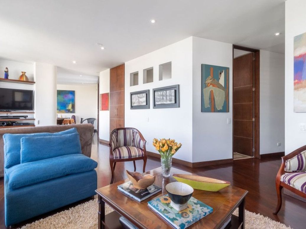 Apartamento de 2 alcobas en venta en El Refugio, Bogotá, 186 m² · foto 3 de 20
