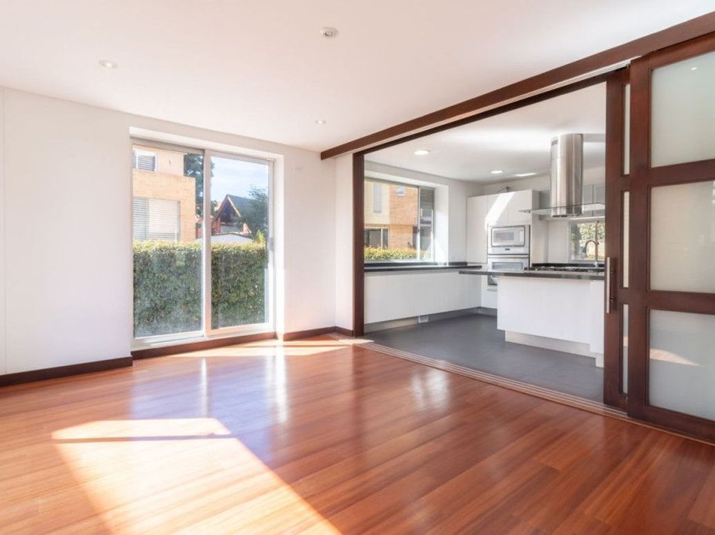 Casa de 3 alcobas en venta en Niza Suba, Bogotá, 336 m² · foto 8 de 20