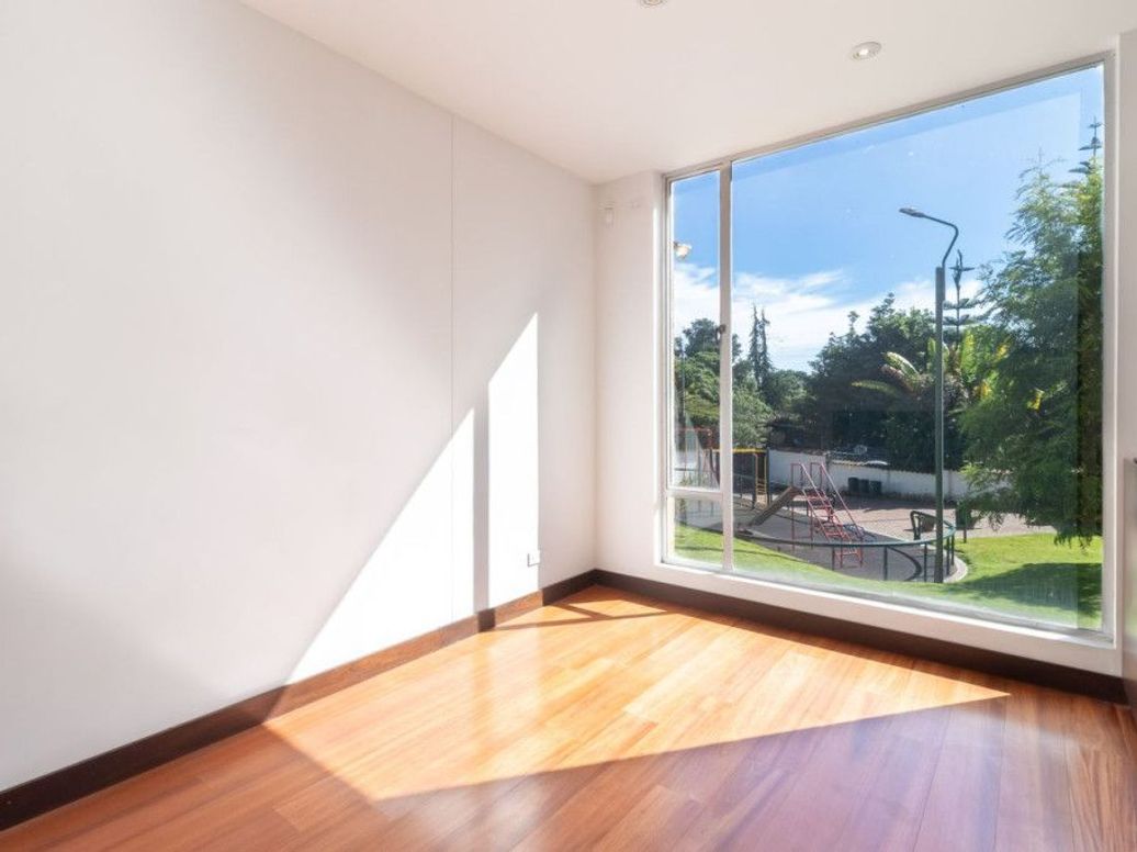 Casa de 3 alcobas en venta en Niza Suba, Bogotá, 336 m² · foto 9 de 20