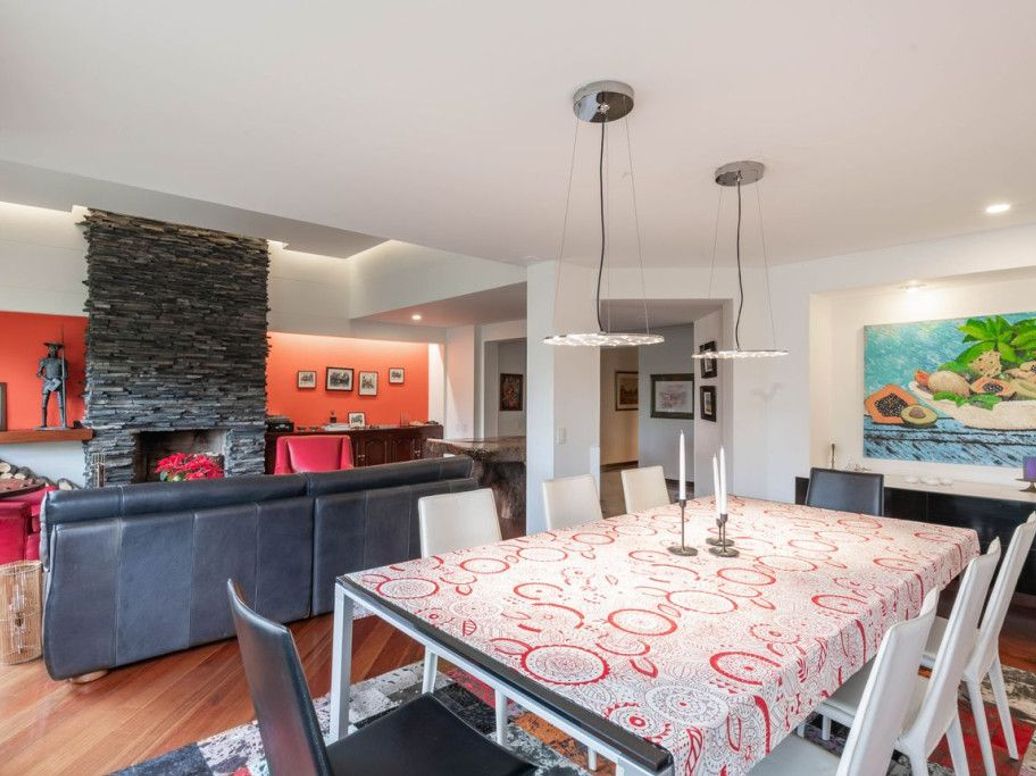 Apartamento de 3 alcobas en venta en Santa Barbara Occidental, Bogotá, 314 m² · foto 5 de 20