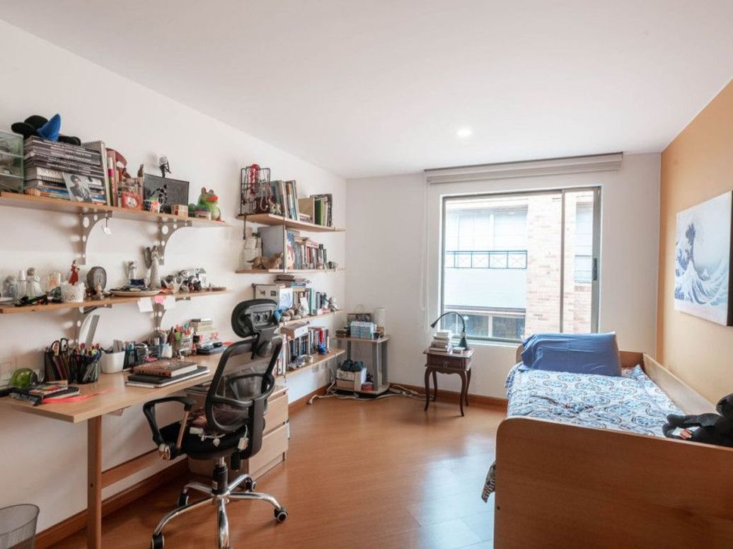 Apartamento de 3 alcobas en venta en Santa Barbara Occidental, Bogotá, 314 m² · foto 10 de 20