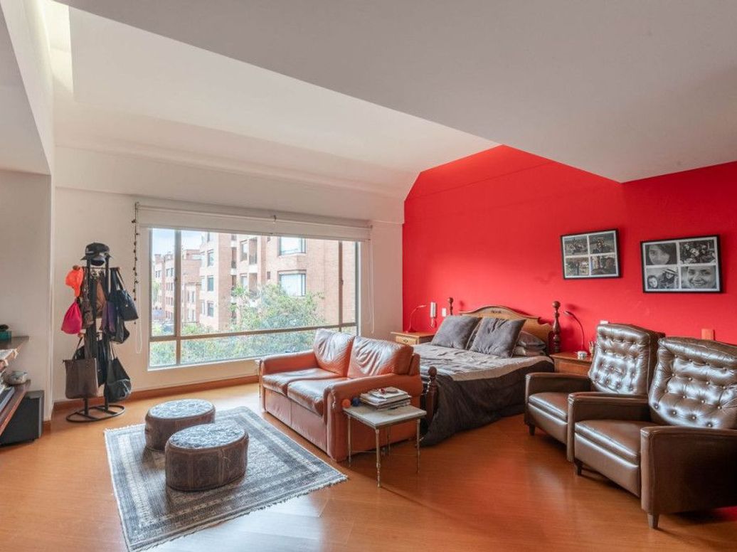 Apartamento de 3 alcobas en venta en Santa Barbara Occidental, Bogotá, 314 m² · foto 13 de 20