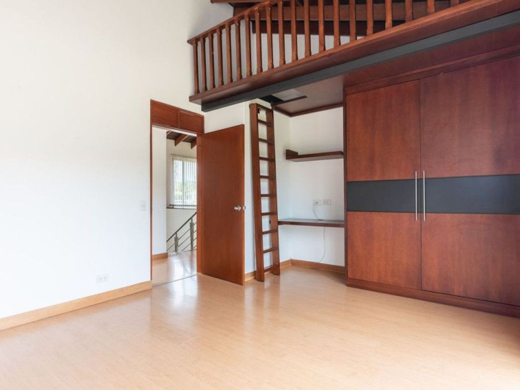 Casa de 4 alcobas en arriendo en Casa Blanca, Bogotá, 293 m² · foto 17 de 20