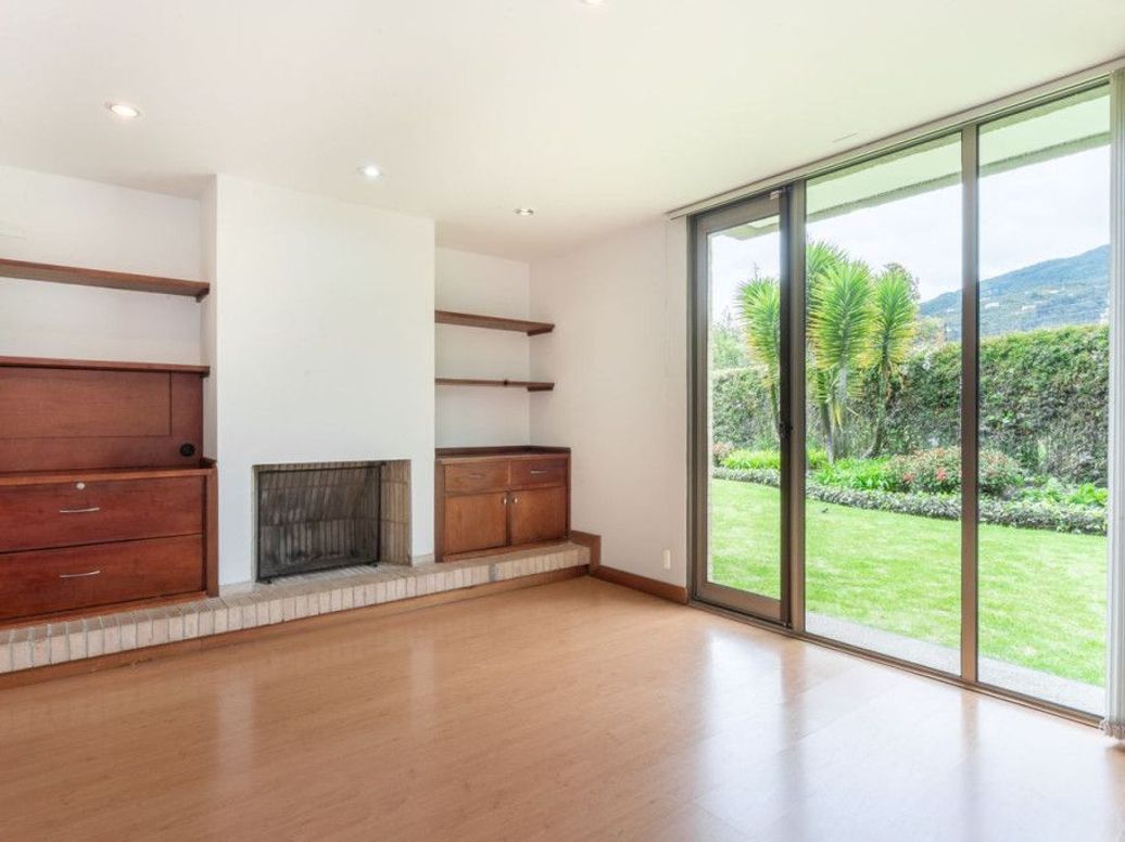 Casa de 4 alcobas en arriendo en Casa Blanca, Bogotá, 293 m² · foto 4 de 20