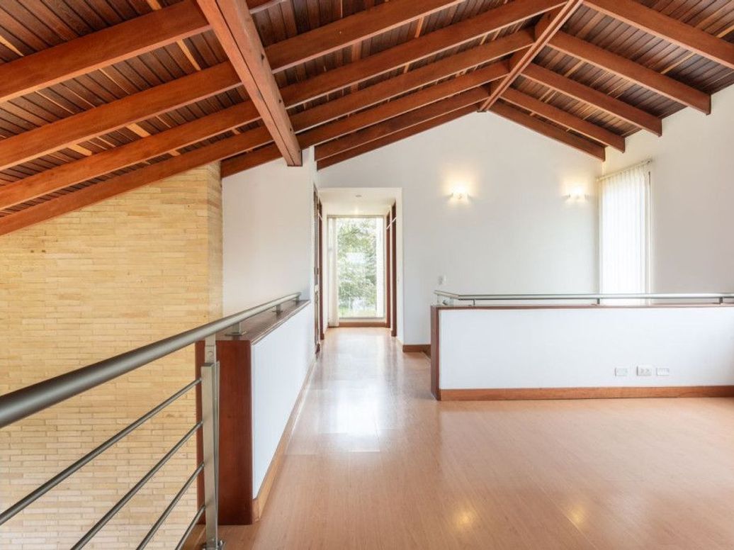Casa de 4 alcobas en arriendo en Casa Blanca, Bogotá, 293 m² · foto 12 de 20