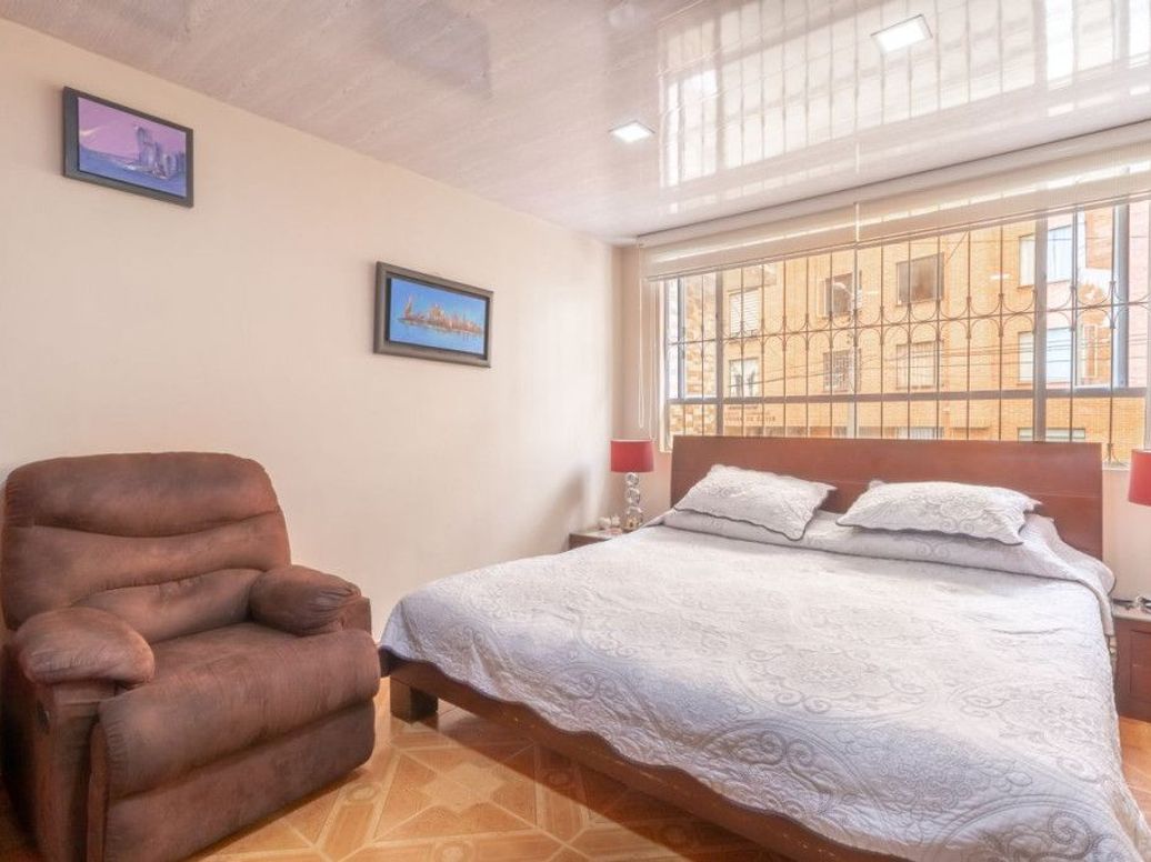 Casa de 3 alcobas en venta en Quinta Paredes, Bogotá, 176 m² · foto 17 de 20