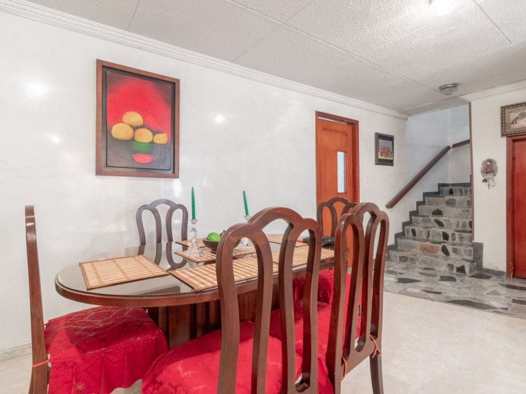 Casa de 3 alcobas en venta en Quinta Paredes, Bogotá, 176 m² · foto 6 de 20