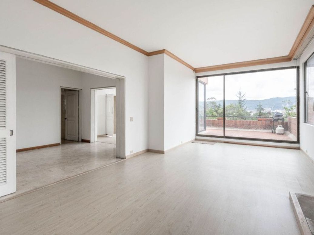 Apartamento de 3 alcobas en venta en Niza Suba, Bogotá, 306 m² · foto 2 de 20