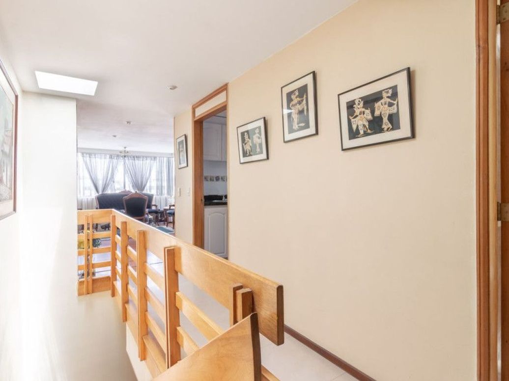 Apartamento de 2 alcobas en venta en Los Cedritos, Bogotá, 121 m² · foto 6 de 19
